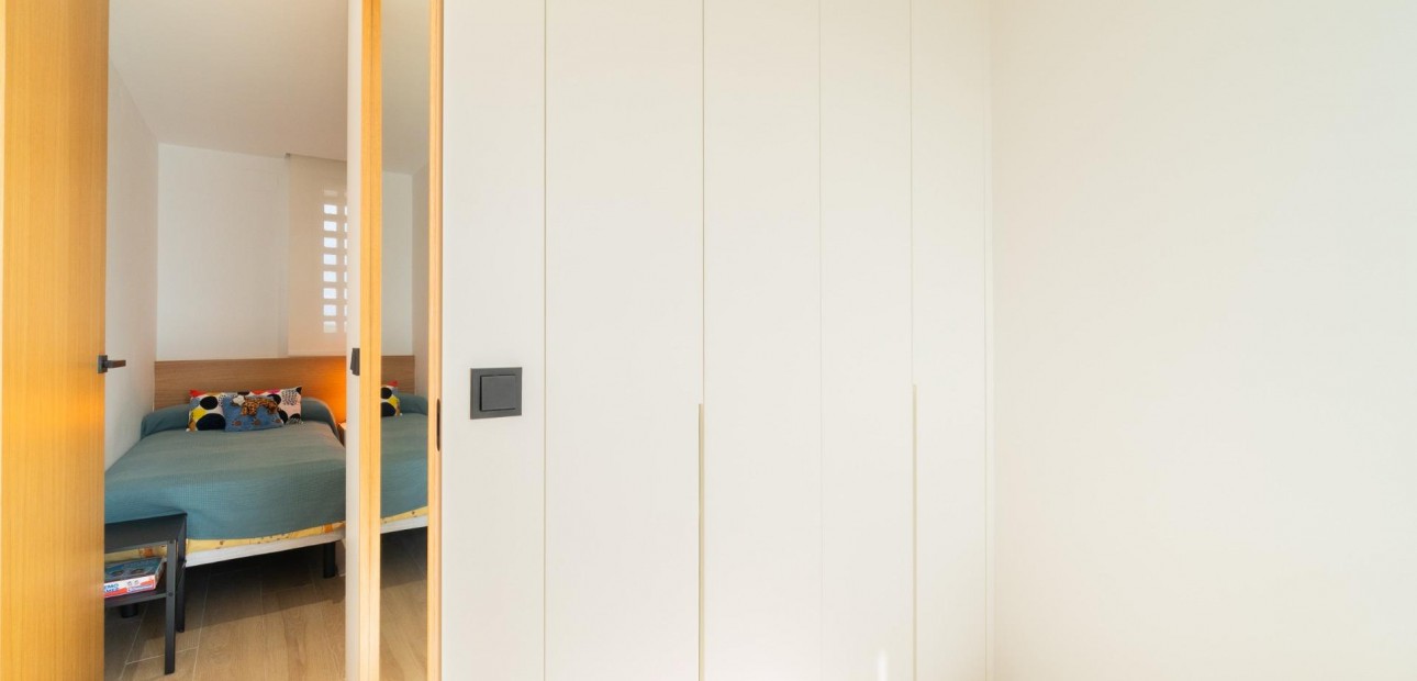 Sale - Apartment / flat -
Guardamar del Segura - Puerto Deportivo