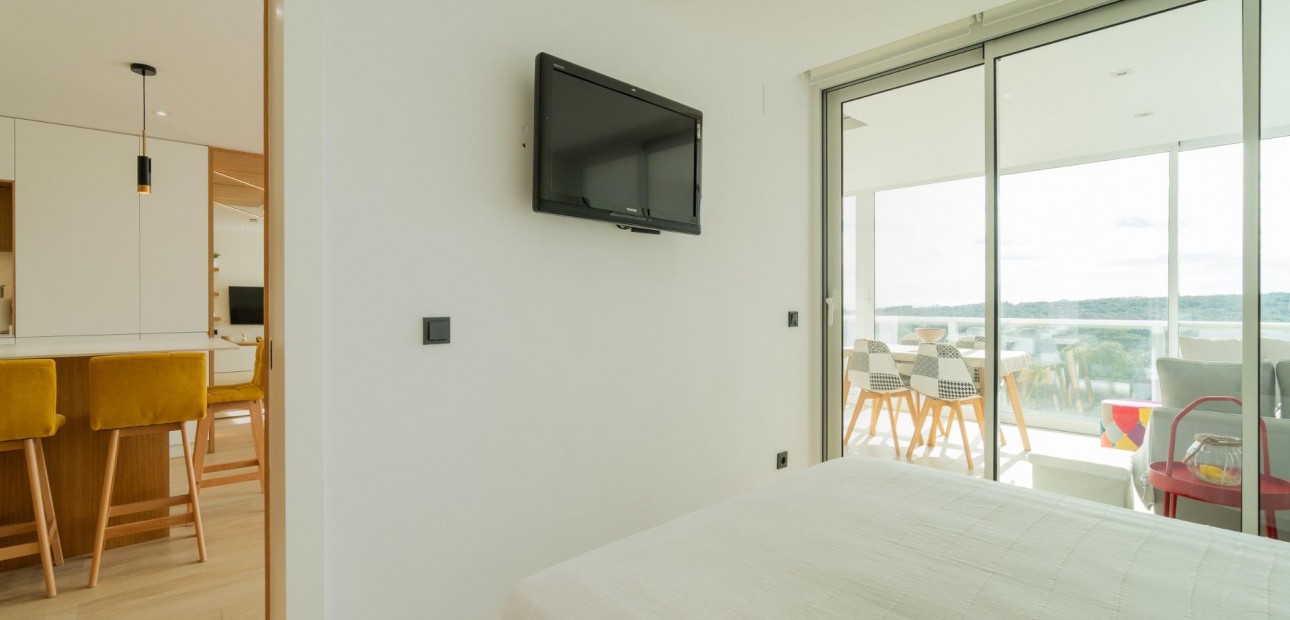 Sale - Apartment / flat -
Guardamar del Segura - Puerto Deportivo