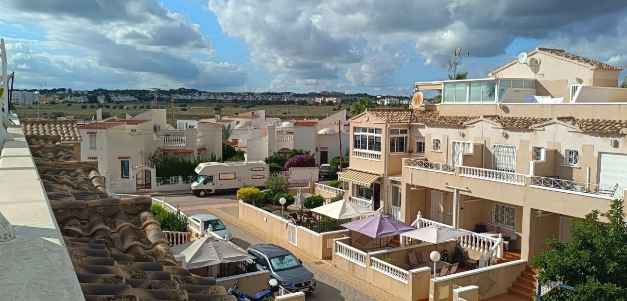 Herverkoop - House -
Orihuela Costa