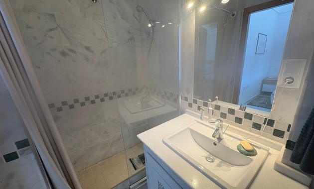 Sale - Apartment / flat -
Algorfa - La Finca Golf Resort