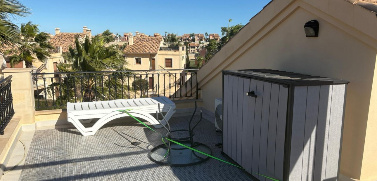 Sale - Apartment / flat -
Algorfa - La Finca Golf Resort