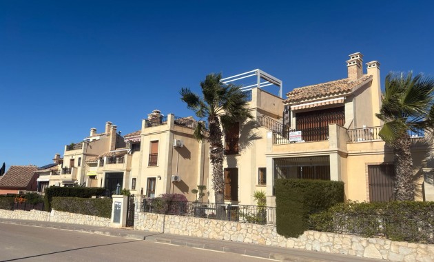 Sale - Apartment / flat -
Algorfa - La Finca Golf Resort