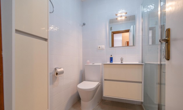 Herverkoop - Herenhuis -
Torrevieja - El Chaparal