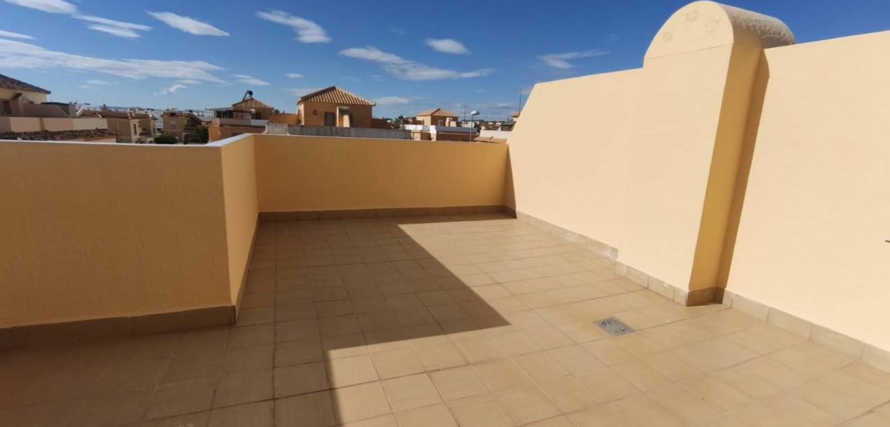 Venta - Villa -
Ciudad Quesada - Lo Marabu