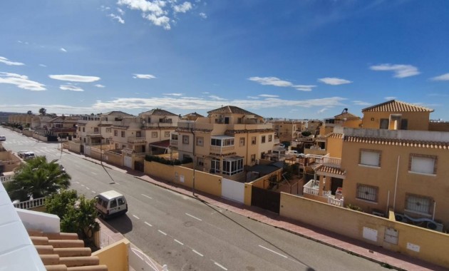 Venta - Villa -
Ciudad Quesada - Lo Marabu