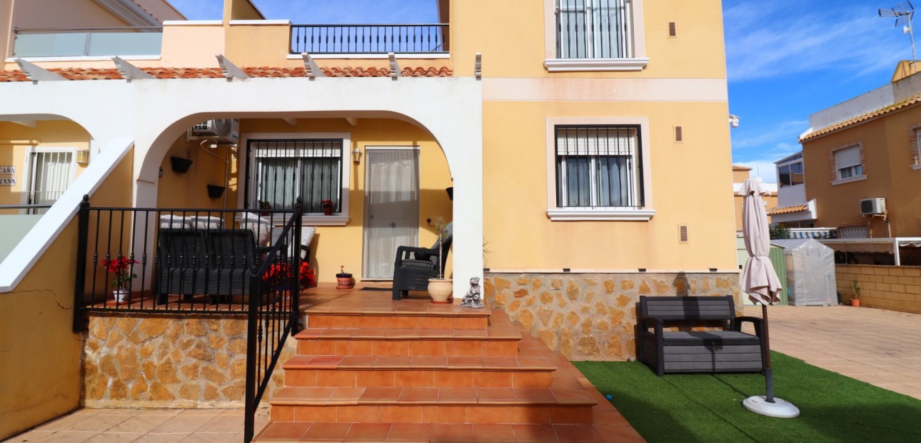 Herverkoop - Quad Villa -
Ciudad Quesada - Lo Marabu