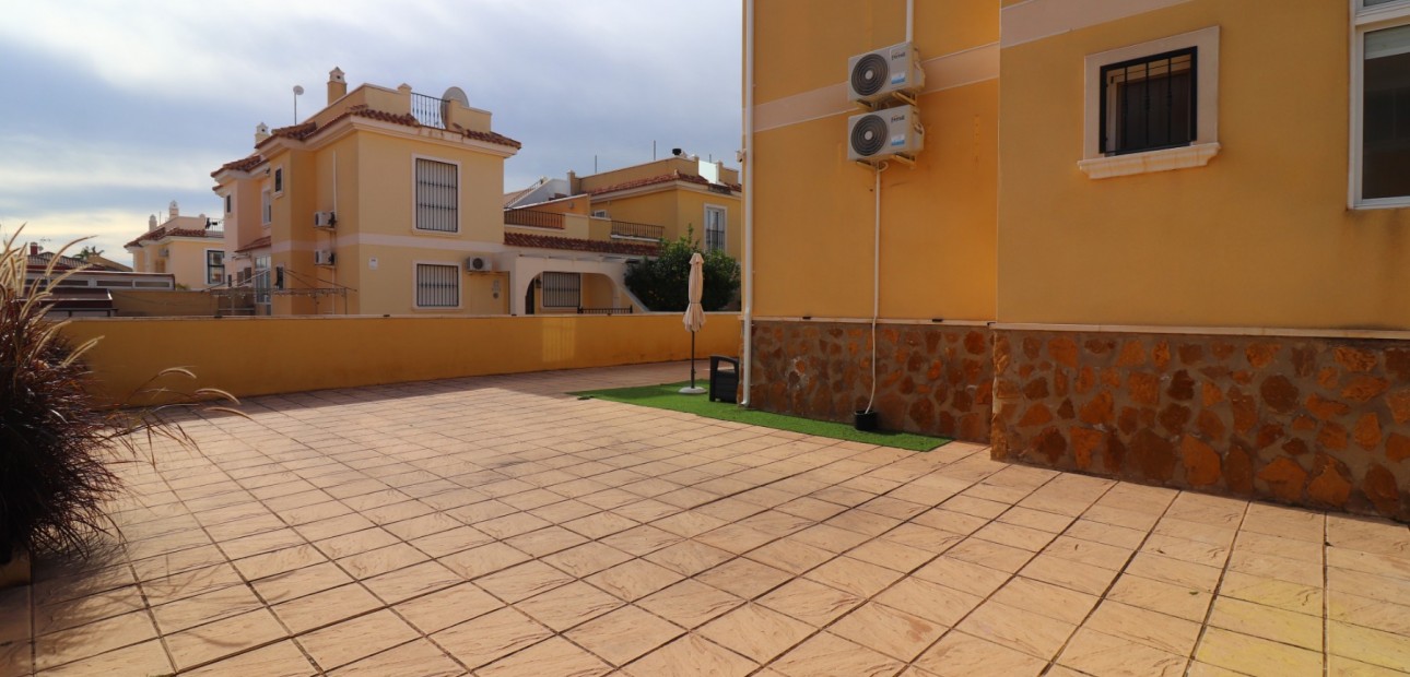 Herverkoop - Quad Villa -
Ciudad Quesada - Lo Marabu