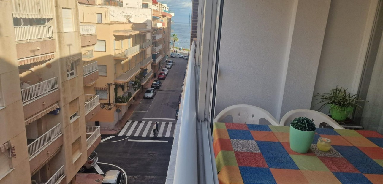 Venta - Apartamento / piso -
Torrevieja - Centro