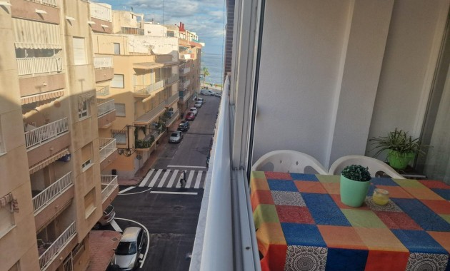 Venta - Apartamento / piso -
Torrevieja - Centro