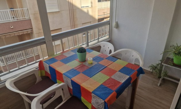 Venta - Apartamento / piso -
Torrevieja - Centro