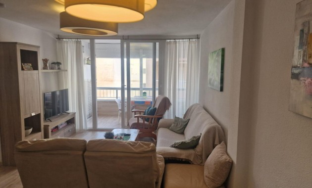 Venta - Apartamento / piso -
Torrevieja - Centro
