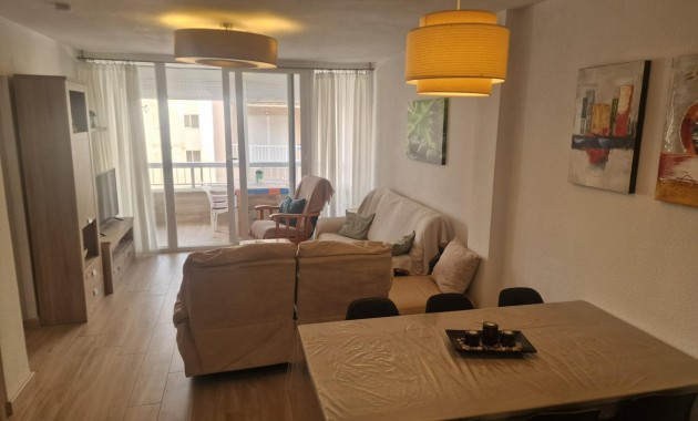 Venta - Apartamento / piso -
Torrevieja - Centro