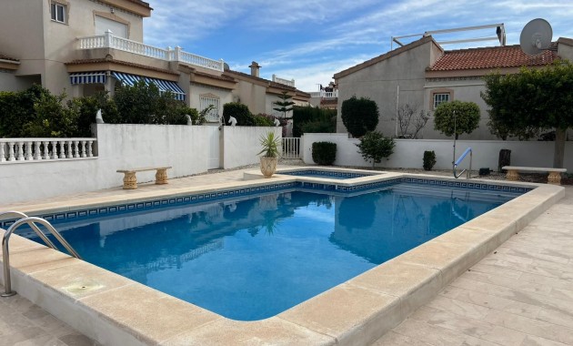 Venta - Detached Villa -
Algorfa - La Finca Golf Resort