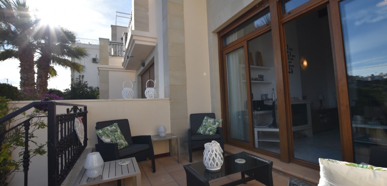Sale - Townhouse -
Algorfa - La Finca Golf Resort