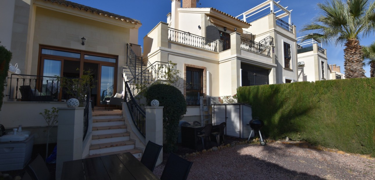 Sale - Townhouse -
Algorfa - La Finca Golf Resort