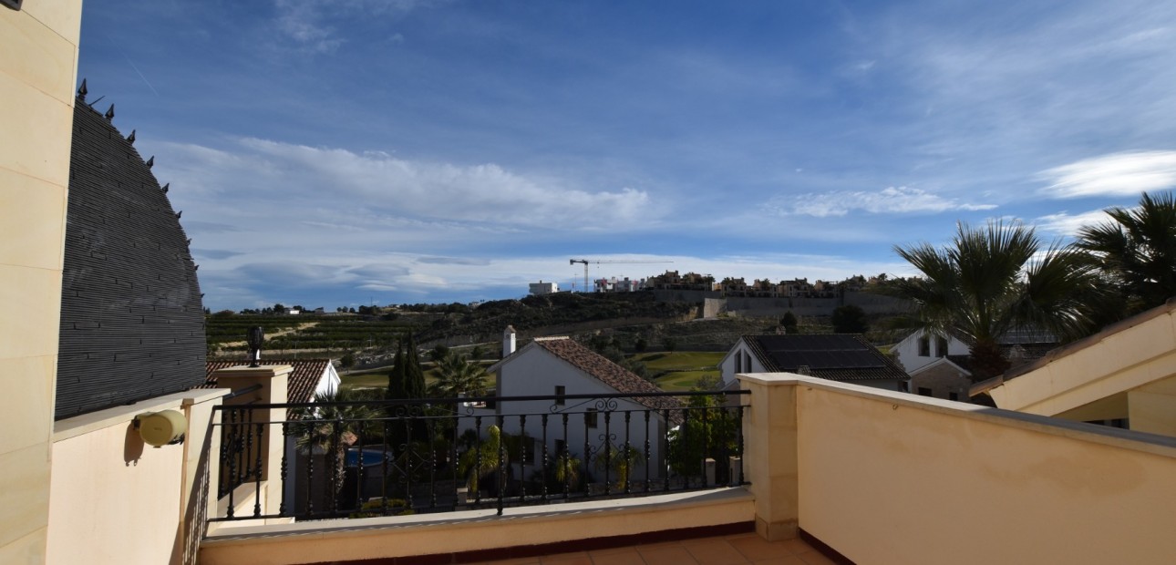 Sale - Townhouse -
Algorfa - La Finca Golf Resort