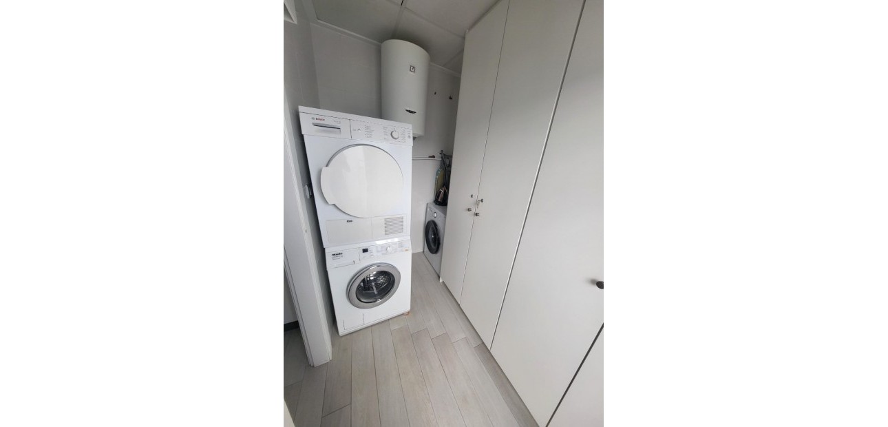 Herverkoop - Herenhuis -
Daya Vieja