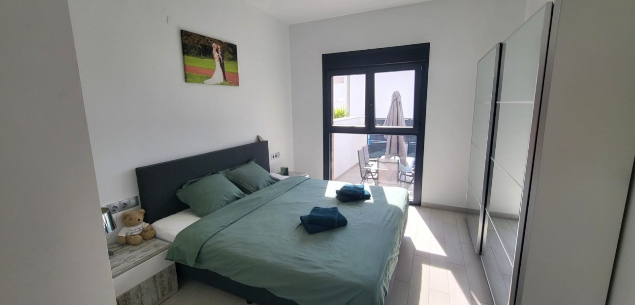 Herverkoop - Herenhuis -
Daya Vieja