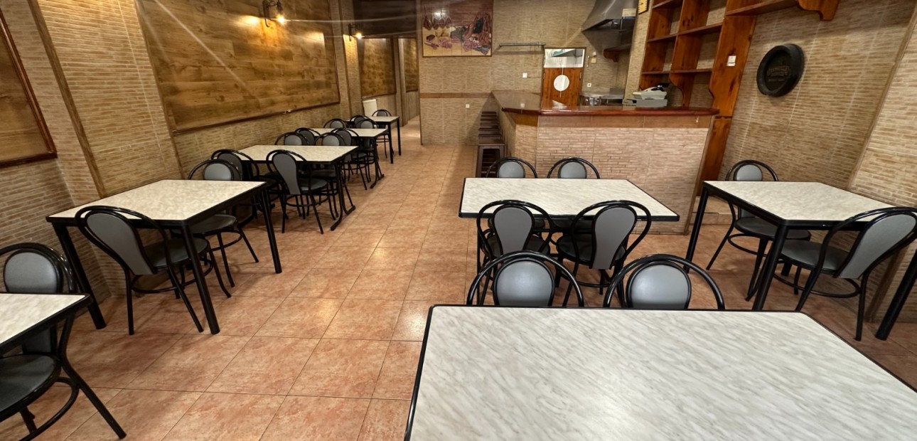 Venta - Business premises -
Torrevieja