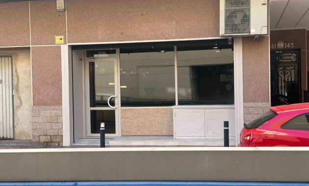 Venta - Business premises -
Torrevieja