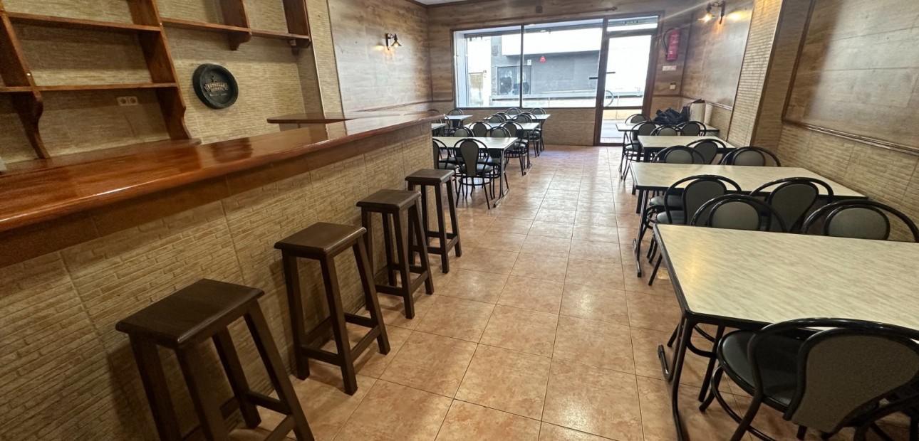 Venta - Business premises -
Torrevieja