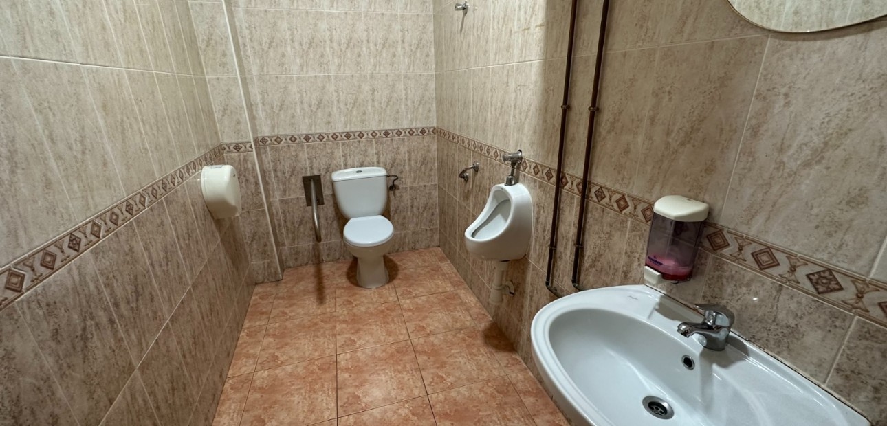 Venta - Business premises -
Torrevieja