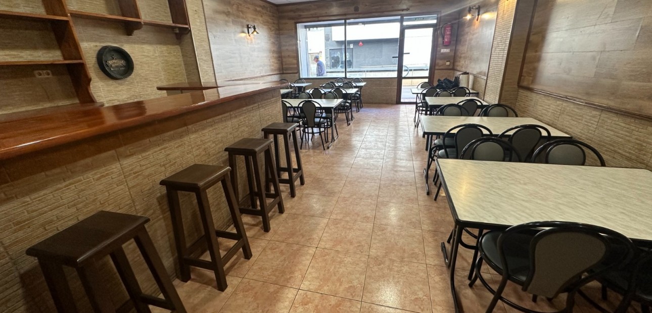 Venta - Business premises -
Torrevieja