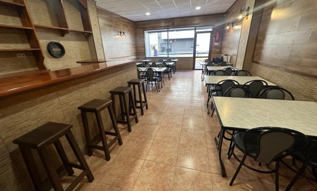 Venta - Business premises -
Torrevieja