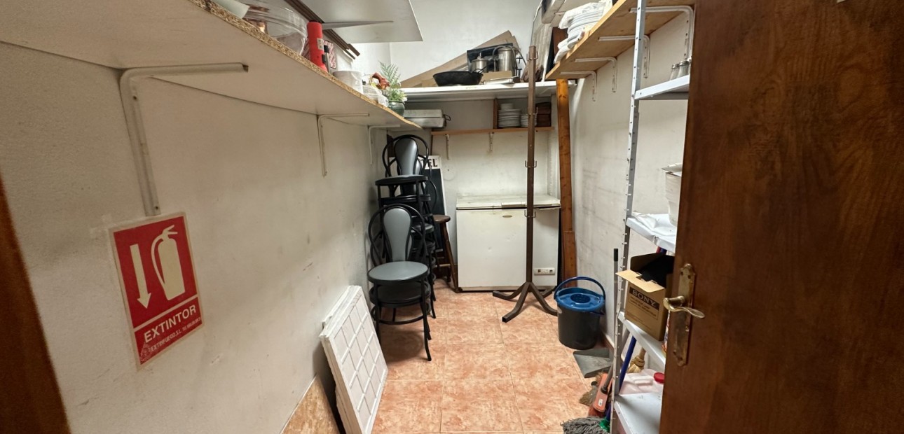 Venta - Business premises -
Torrevieja