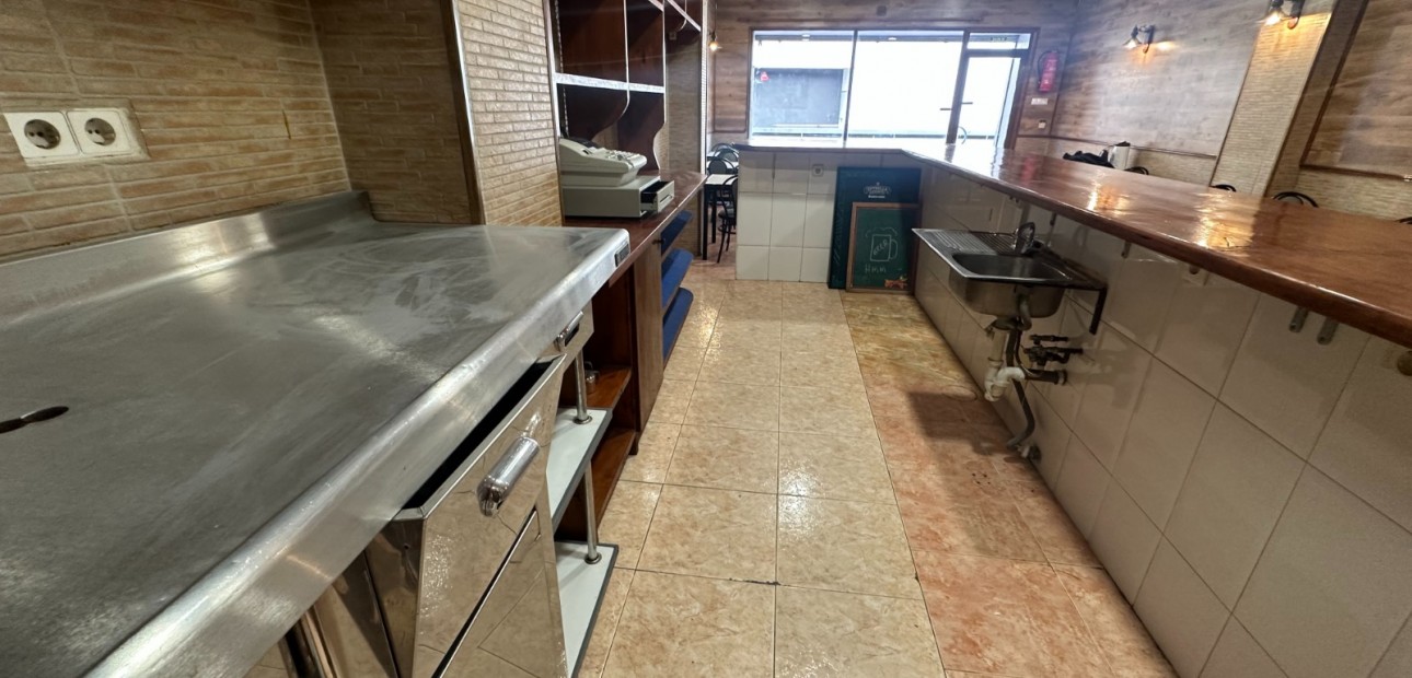 Venta - Business premises -
Torrevieja