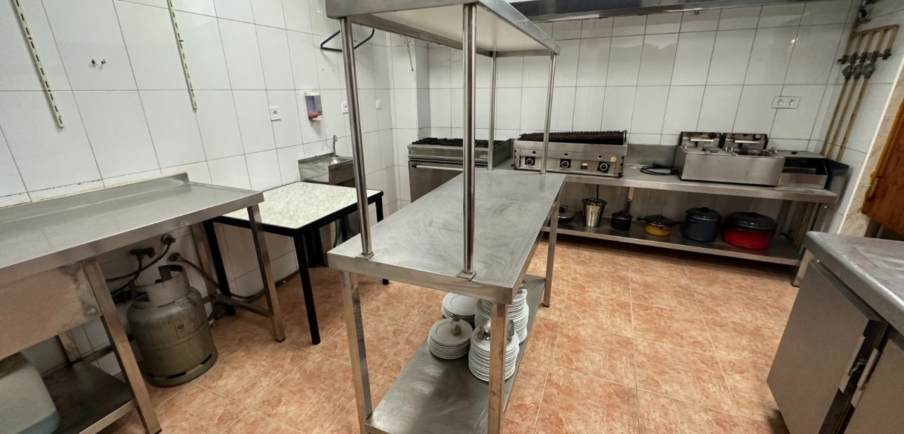 Venta - Business premises -
Torrevieja