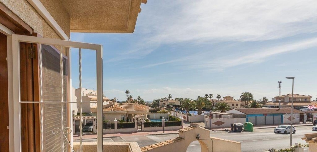 Venta - Terraced house -
Orihuela Costa - Playa Flamenca