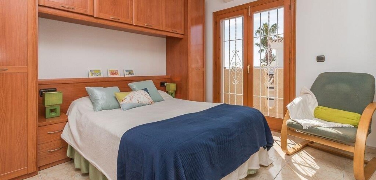 Venta - Terraced house -
Orihuela Costa - Playa Flamenca