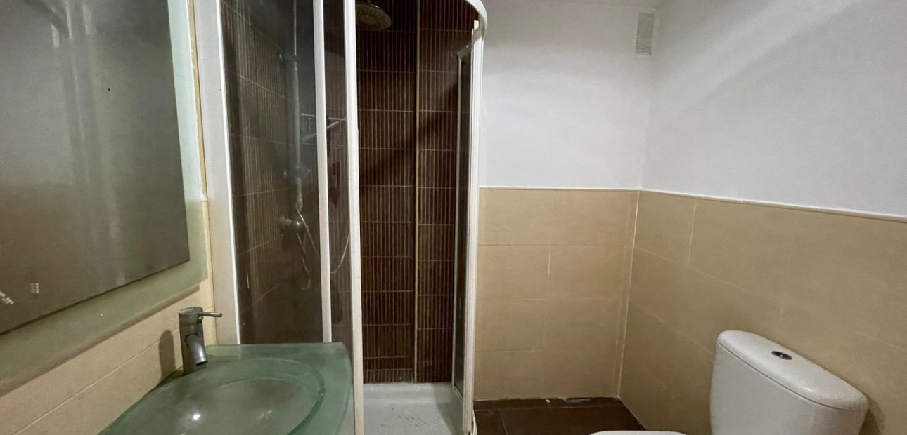 Venta - Apartamento / piso -
Torrevieja - Centro