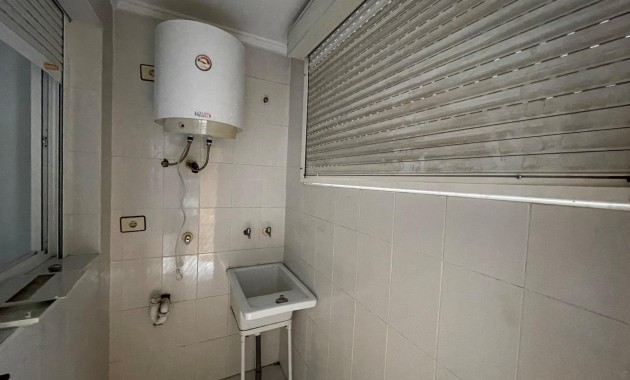 Venta - Apartamento / piso -
Torrevieja - Centro