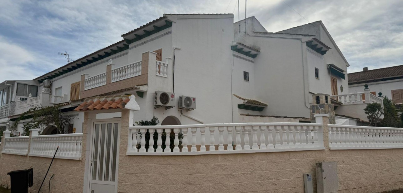Venta - Villa -
Torrevieja - Acequion