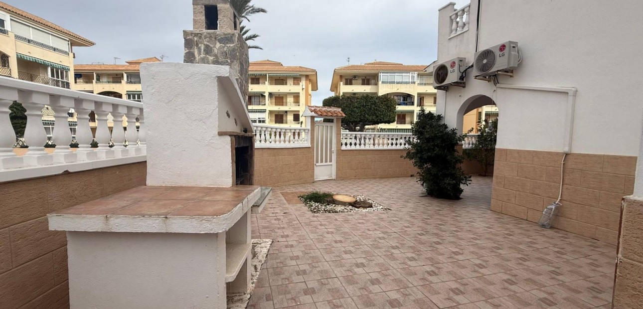 Venta - Villa -
Torrevieja - Acequion