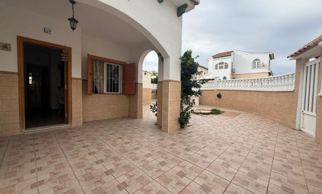 Venta - Villa -
Torrevieja - Acequion