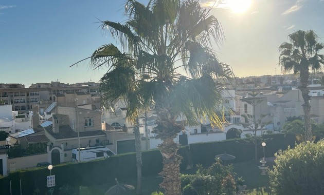 Venta - Villa -
Orihuela Costa - Los Almendros-La Florida