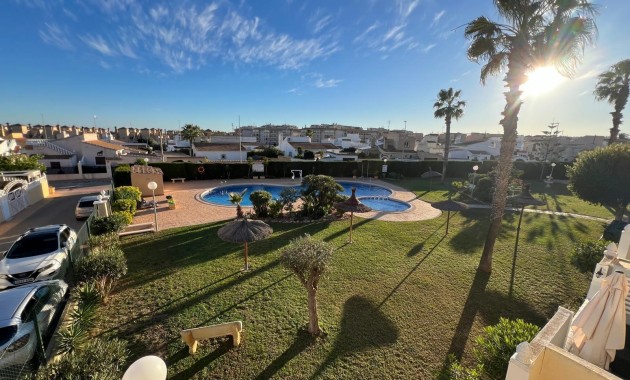 Venta - Villa -
Orihuela Costa - Los Almendros-La Florida