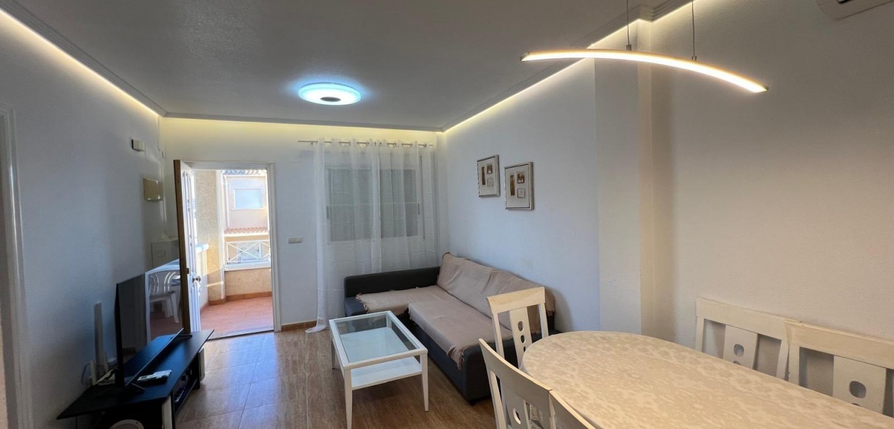 Venta - Villa -
Orihuela Costa - Los Almendros-La Florida