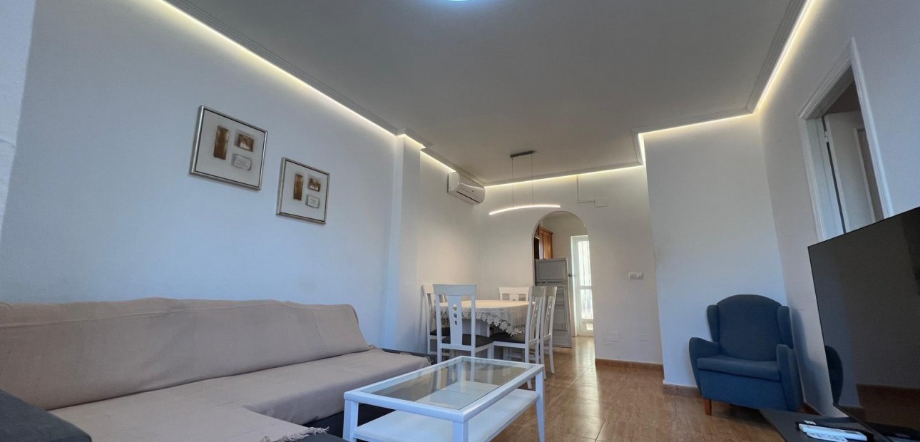 Venta - Villa -
Orihuela Costa - Los Almendros-La Florida