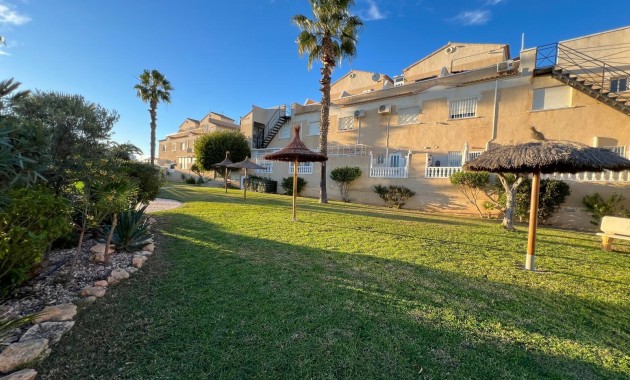 Venta - Villa -
Orihuela Costa - Los Almendros-La Florida