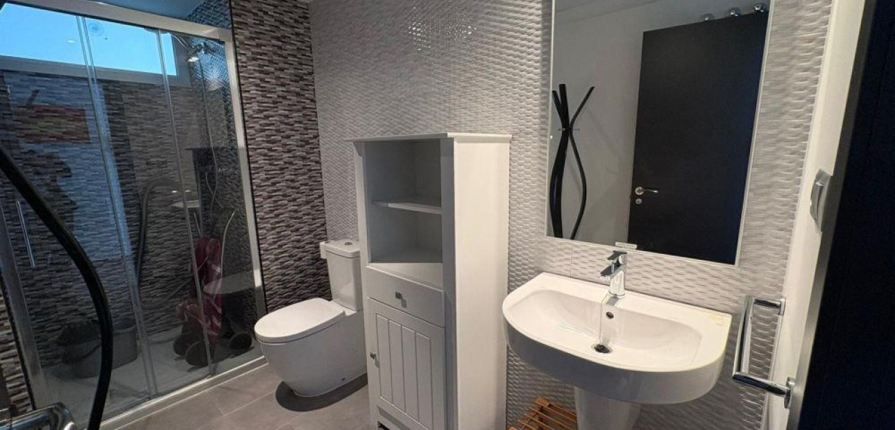 Venta - Apartamento / piso -
Torrevieja - Acequion