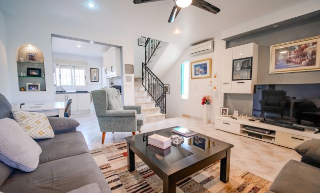 Venta - Semi Detached Villa -
Benijofar - Benimar