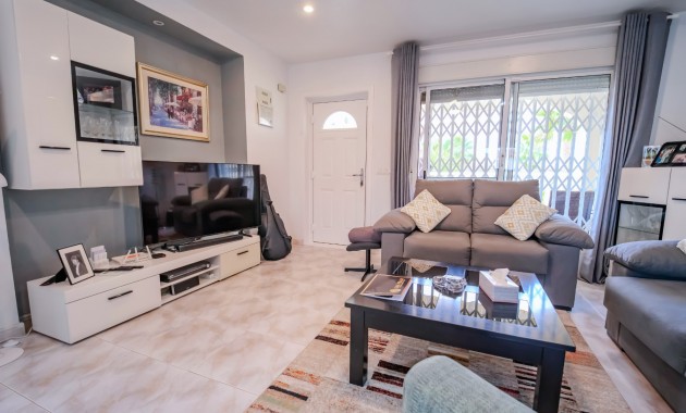 Venta - Semi Detached Villa -
Benijofar - Benimar