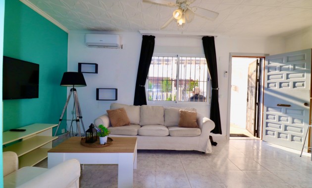 Venta - Adosado -
Torrevieja - Torreta