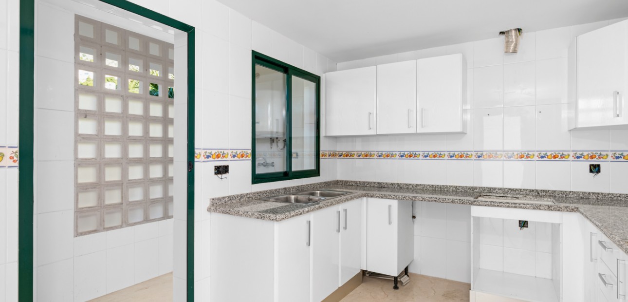 Venta - Apartamento / piso -
Altea - Altea Hills