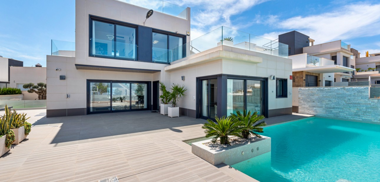 Venta - Detached Villa -
San Miguel - San Miguel Salinas