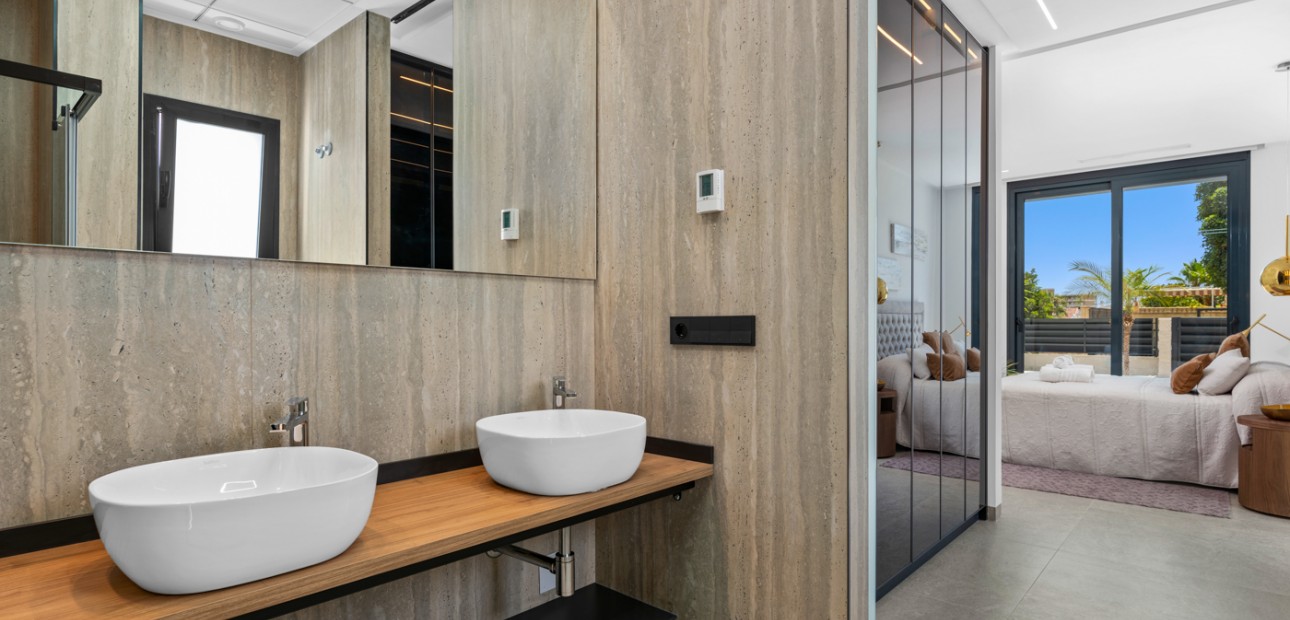 Sale - Detached Villa -
El Campello - El Amerador